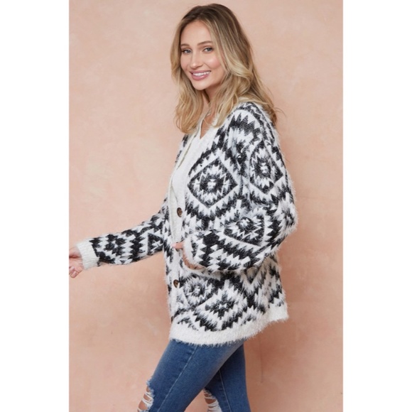 SOLD OUT Ivory & Black Fuzzy Soft Eyelash Aztec Tribal Button Up Knit Cardigan - Picture 5 of 9